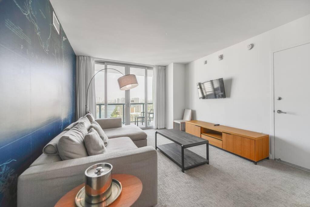 Awesome 2Br Condo Beachwalk Resort Hallandale Beach Εξωτερικό φωτογραφία